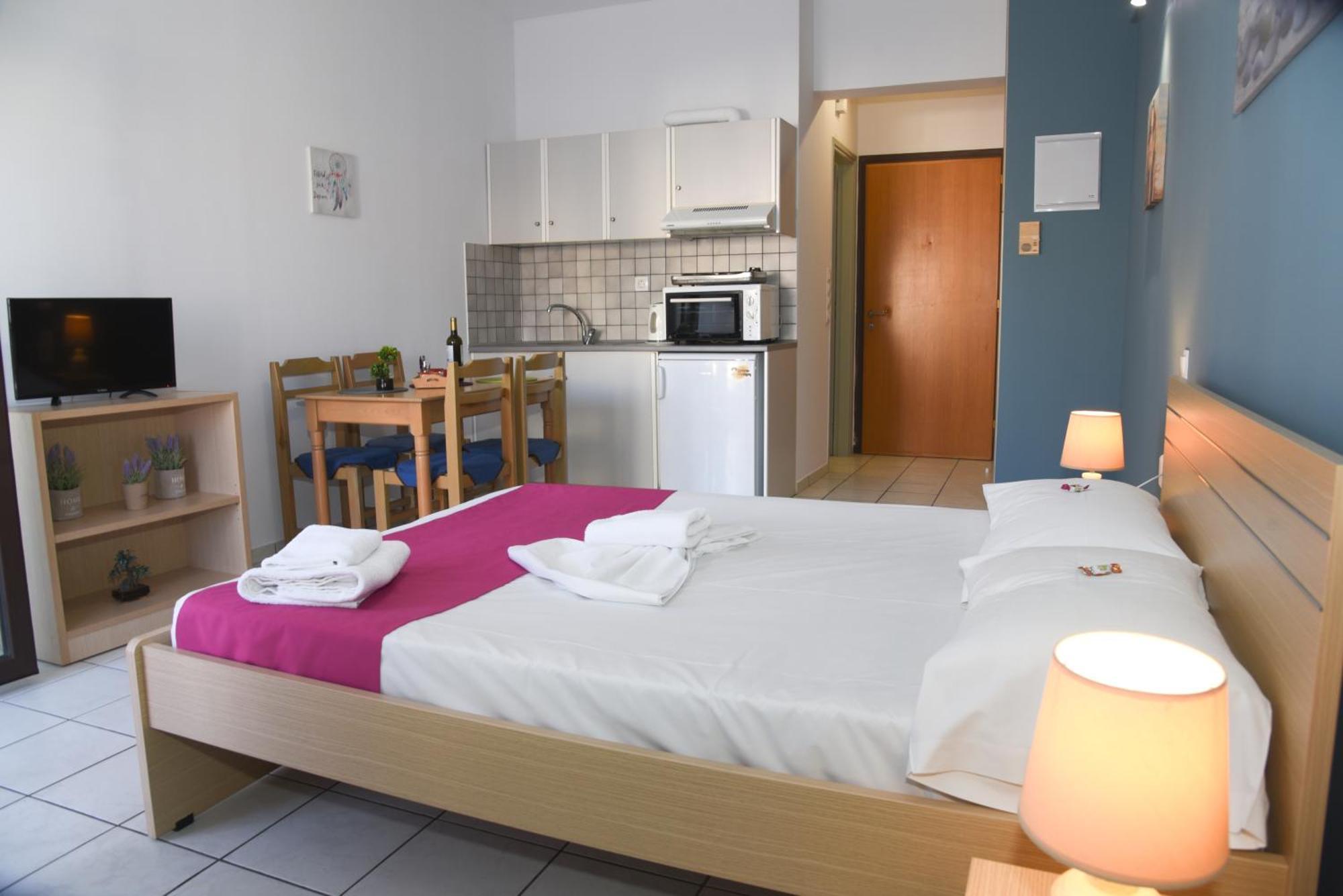Economic In Crete * Heraklion (Crete)